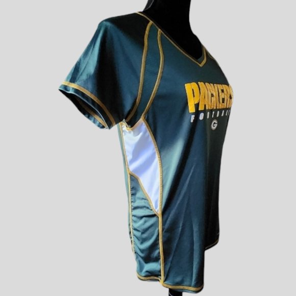 PACKERS By Majestic V neck short sleeve top with 3D Writing on front. Size LARGE - Picture 3 of 7